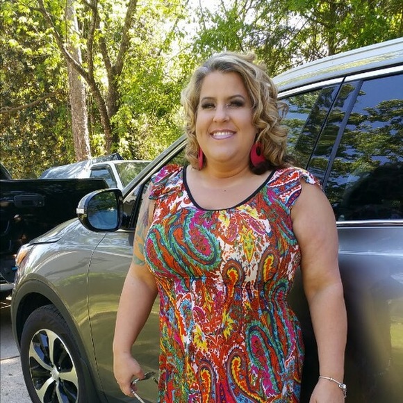 Profile Picture of Candy Mitchell (@clacy1975) on Poshmark