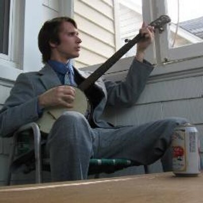 Profile Picture of Ross Dixon (@lazarus_dreams) on Twitter