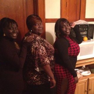 Profile Picture of Jeanette Hill (@timileyen.oluwakare) on Facebook