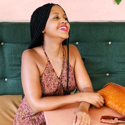Profile Picture of Lerato (@LeeReadAPage) on Twitter
