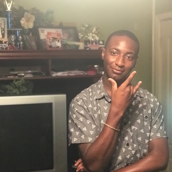 Profile Picture of Randy Lewis (@princekidd1997) on Poshmark