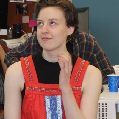 Profile Picture of Kim Lantz (@babygerl929) on Twitter