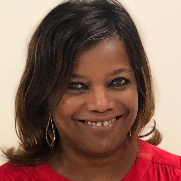 Profile Picture of Claudette Keith (@cykeith) on Poshmark