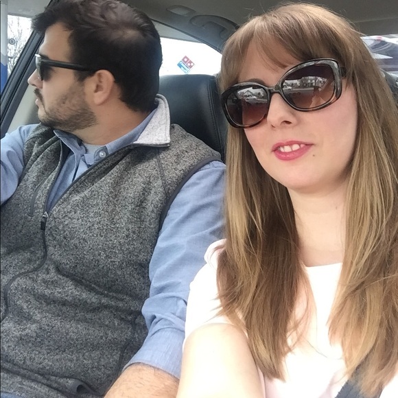 Profile Picture of Cristal Bensel (@cbensel) on Poshmark