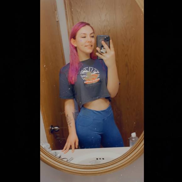 Profile Picture of Kaitlyn Brownell (@kaitlynbrown647) on Poshmark