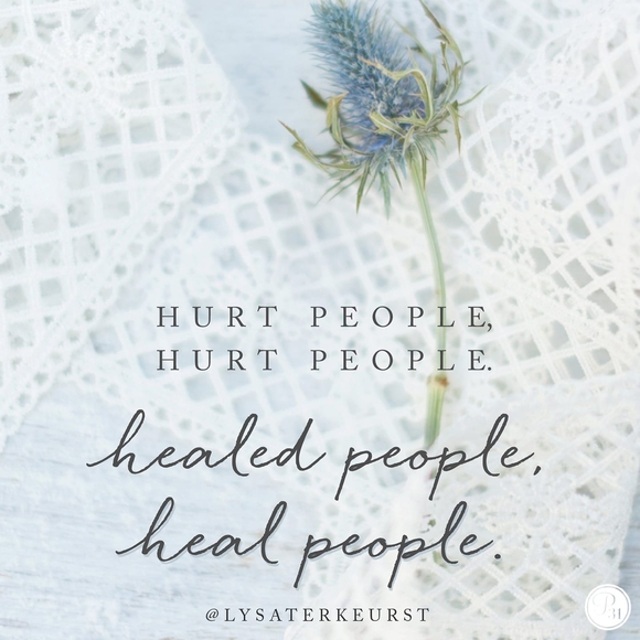 Profile Picture of Victoria Redar (@vredar) on Poshmark