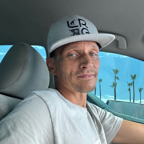 Profile Picture of David Mcginnis (@davidmcginni698) on Poshmark