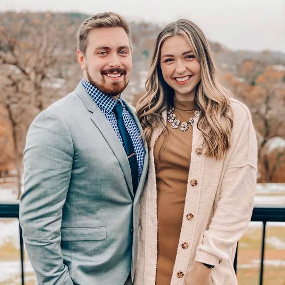 Profile Picture of Alli Mackner (@aspieks) on Poshmark