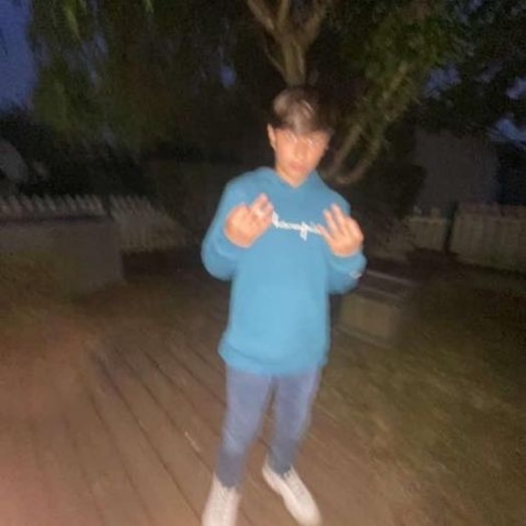 Profile Picture of Jeremy Mooneyhan (@jeremymooney) on Poshmark