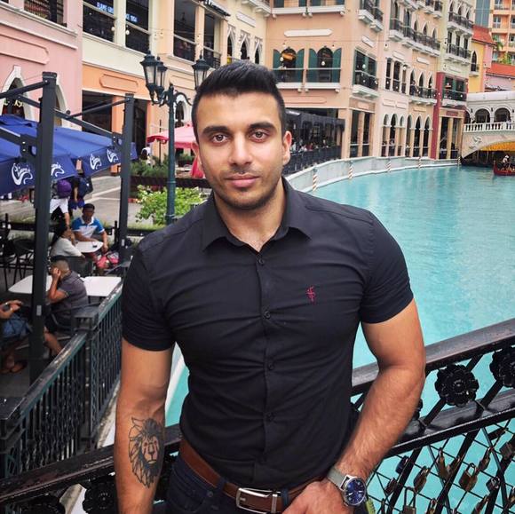 Profile Picture of Bakul Badwal (@badwalb) on Poshmark