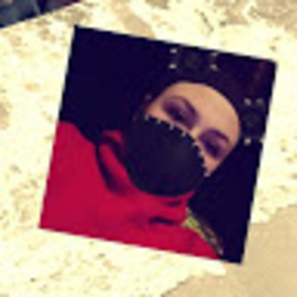 Profile Picture of Arickaann Nation (@arickaannnation) on Poshmark