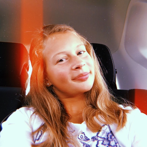 Profile Picture of Grace Wilhelm (@gracekindlon) on Poshmark