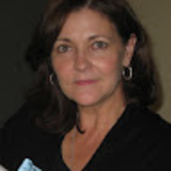 Kim Andreadis - Poshmark Profile Picture of Kim Andreadis (@k_andreadis) on Poshmark