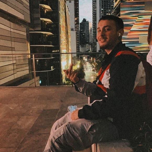 Profile Picture of Alejandro Castrillon (@castrillon8) on Poshmark