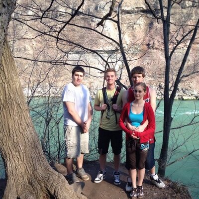 Profile Picture of Tyler Molnar (@bolnar) on Twitter