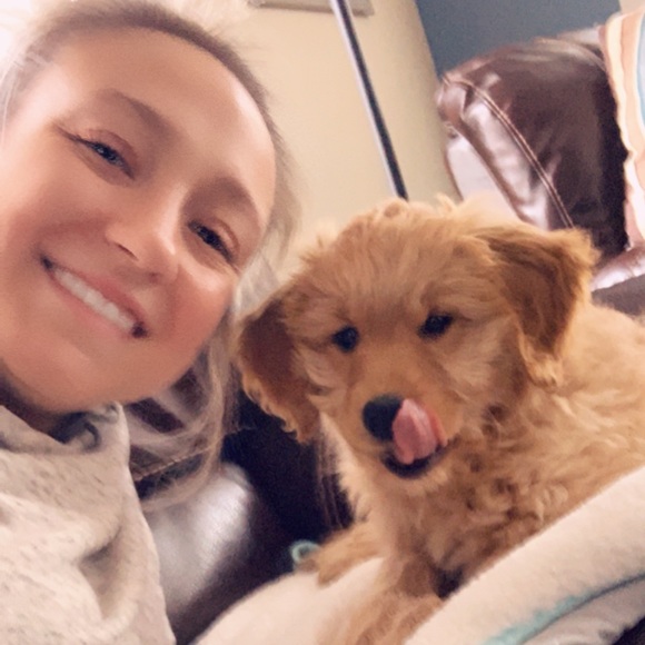 Profile Picture of Alex Scalpelli (@alex_scalpelli) on Poshmark