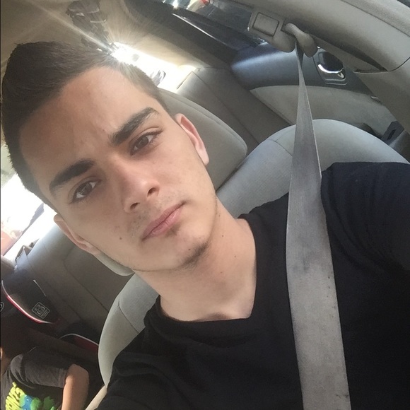 Profile Picture of Bashar Saleh (@palibashar) on Poshmark