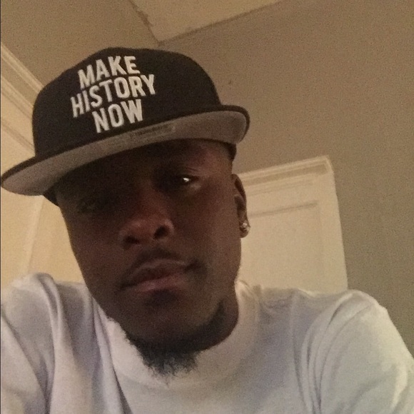 Profile Picture of Laquontae Braylock (@mrbraylock) on Poshmark