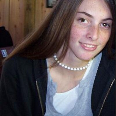 Profile Picture of Lindsay Dupuy (@LinsD03) on Twitter