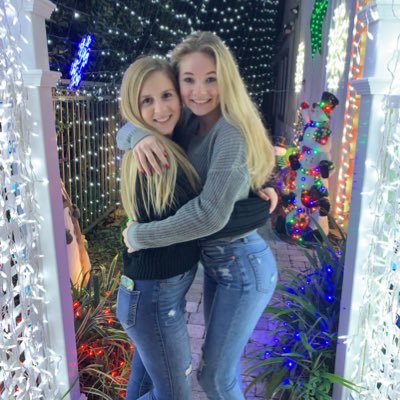 Profile Picture of Julia Simonsen (@juliasimonsen3) on Twitter