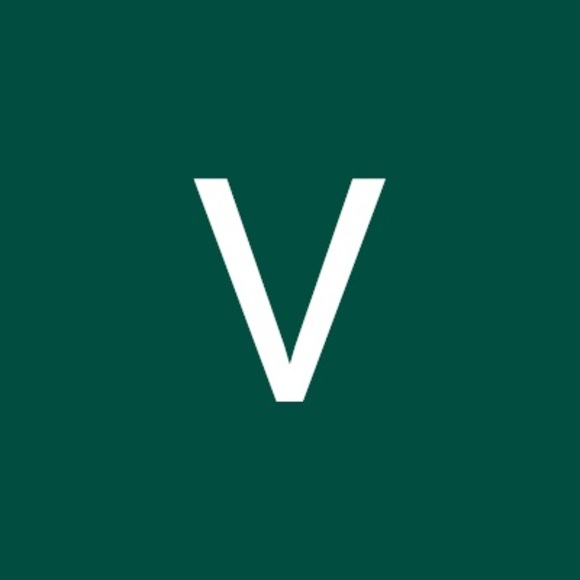 Profile Picture of Vallery Mabonga (@vallerymm00) on Poshmark