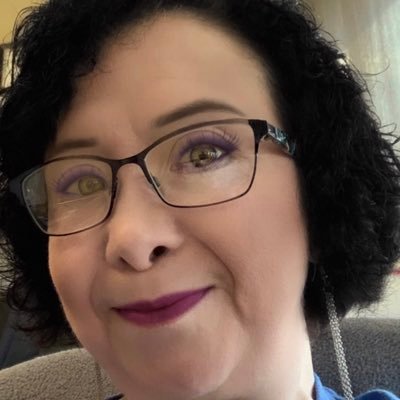 Profile Picture of Kim Charles (@kcharles0315) on Twitter