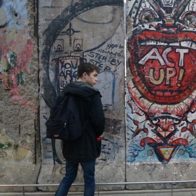 Profile Picture of Dan (@Daniel42Hall) on Twitter