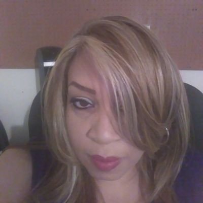 Profile Picture of Paula Beatty (@reddpaula) on Twitter