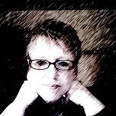 Profile Picture of Anja Moore (@anjamoore21) on Twitter