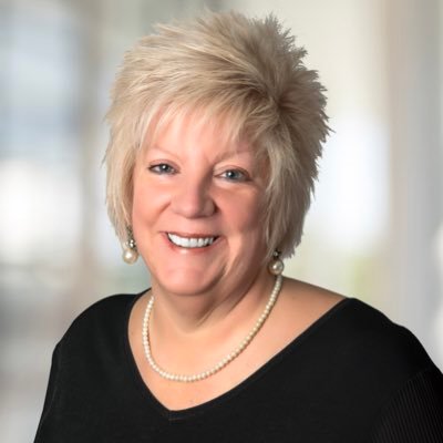 Profile Picture of Janet Murray (@JanetMurrayRE) on Twitter