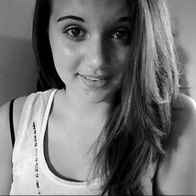 Profile Picture of Lisa (@Capron_Lisa) on Twitter