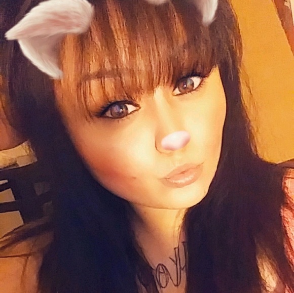 Profile Picture of Jacqueline Miera (@sweetheart14444) on Poshmark