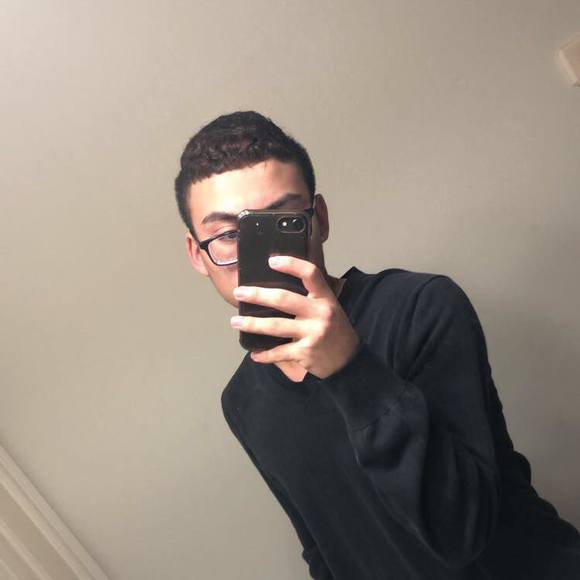 Profile Picture of Joseph Reyes (@josephreyes842) on Poshmark