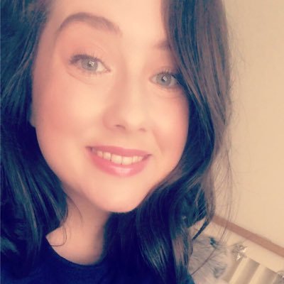 Profile Picture of Lorna (@TheSweetpeax) on Twitter