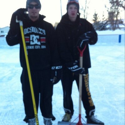 Profile Picture of Curtis Page (@bonesaw49) on Twitter