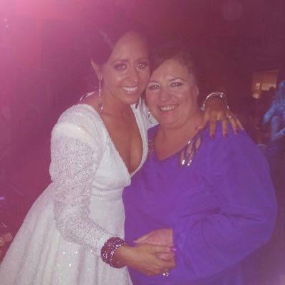 Profile Picture of Clare Carey (@ClareClarecfc23) on Twitter