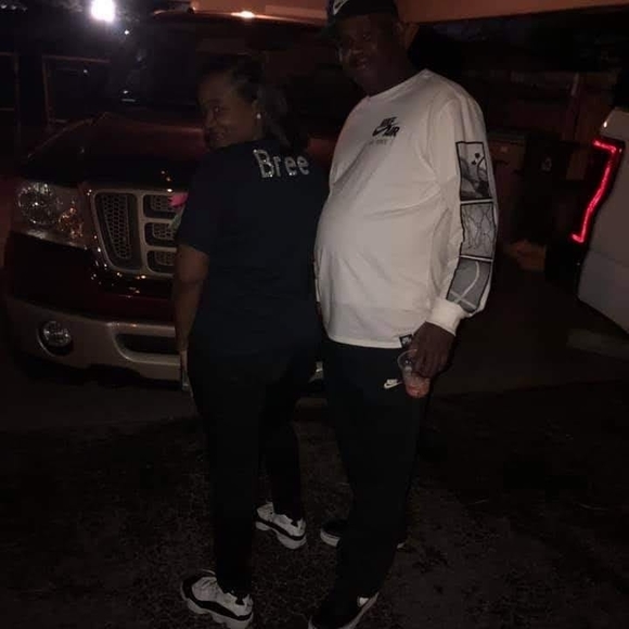 Profile Picture of Ambrina Boyce (@ambrina69) on Poshmark