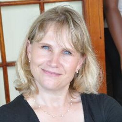 Profile Picture of Annette Pfeiffer (@AnnetteP) on Twitter