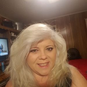 Profile Picture of Loretta Pope (@Loretta87151115) on Twitter