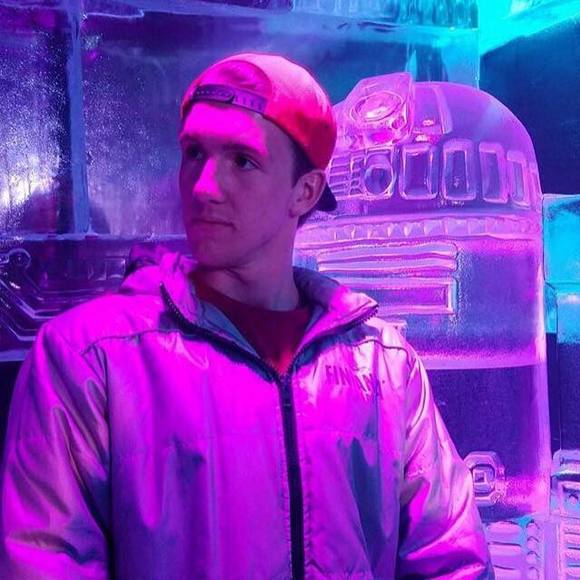 Profile Picture of Marshall Tanner (@mtanner3) on Poshmark