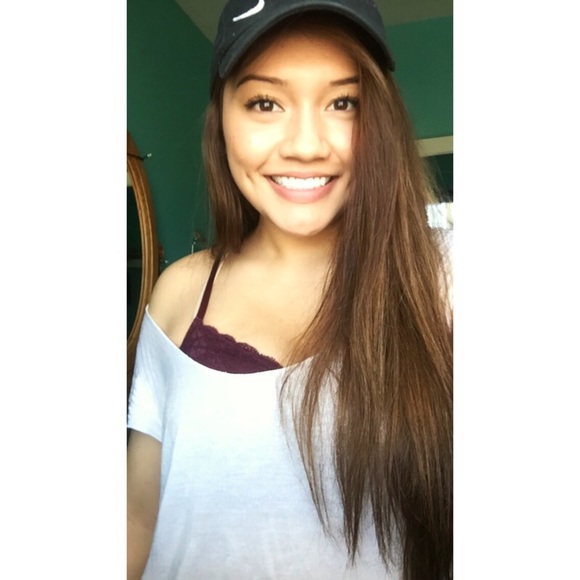 Sofia Snyder - Poshmark Profile Picture of Sofia Snyder (@sofiasny) on Poshmark