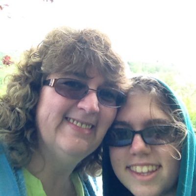 Profile Picture of Donna Hurd (@4hurds) on Twitter