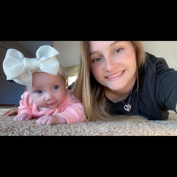 Summer Scott - Poshmark Profile Picture of Summer Scott (@summerchase1) on Poshmark