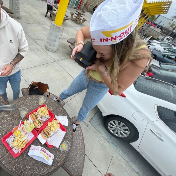 Profile Picture of Shayna Allbee (@shaynaeallbee) on Poshmark