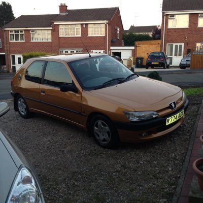 Profile Picture of John Whetton (@Jonwhet70) on Twitter