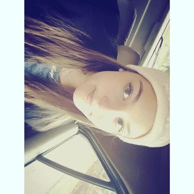 Profile Picture of Monique VanAswegen (@MoniquevAswegen) on Twitter