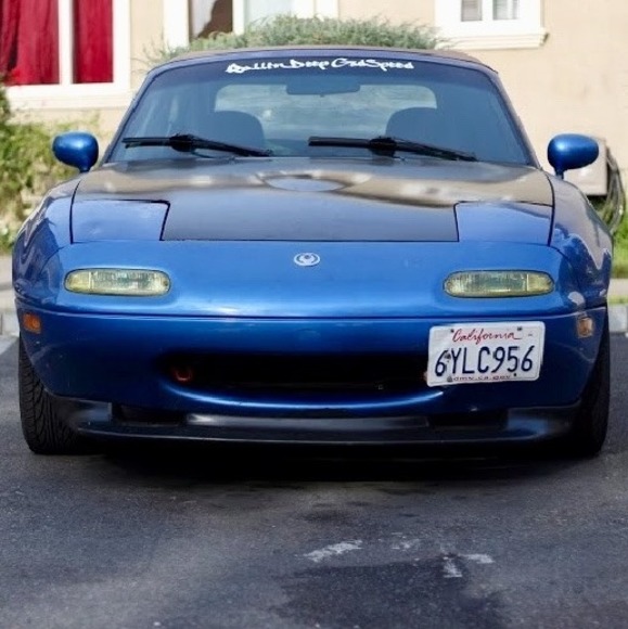 Profile Picture of Mark Esquivel (@mresquivel) on Poshmark