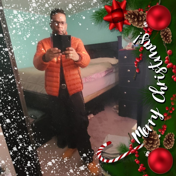 Profile Picture of Larry Nicholson (@mrlarry4232) on Poshmark