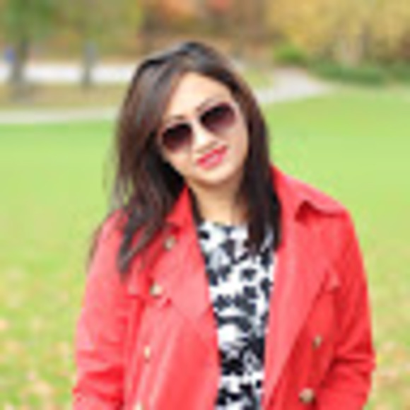Profile Picture of Sampita Mukherjee (@sampitaggarwal) on Poshmark