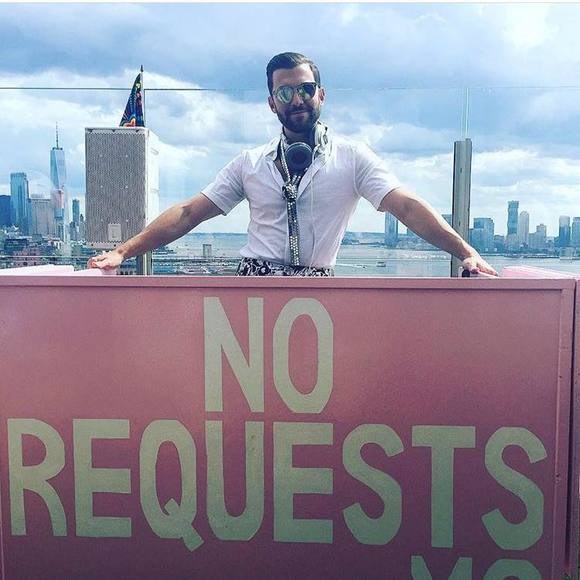 Profile Picture of Josh Appelbaum (@jlappelbaum) on Poshmark